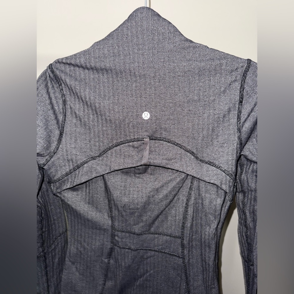 Lululemon Define Jacket - Picture 4 of 12